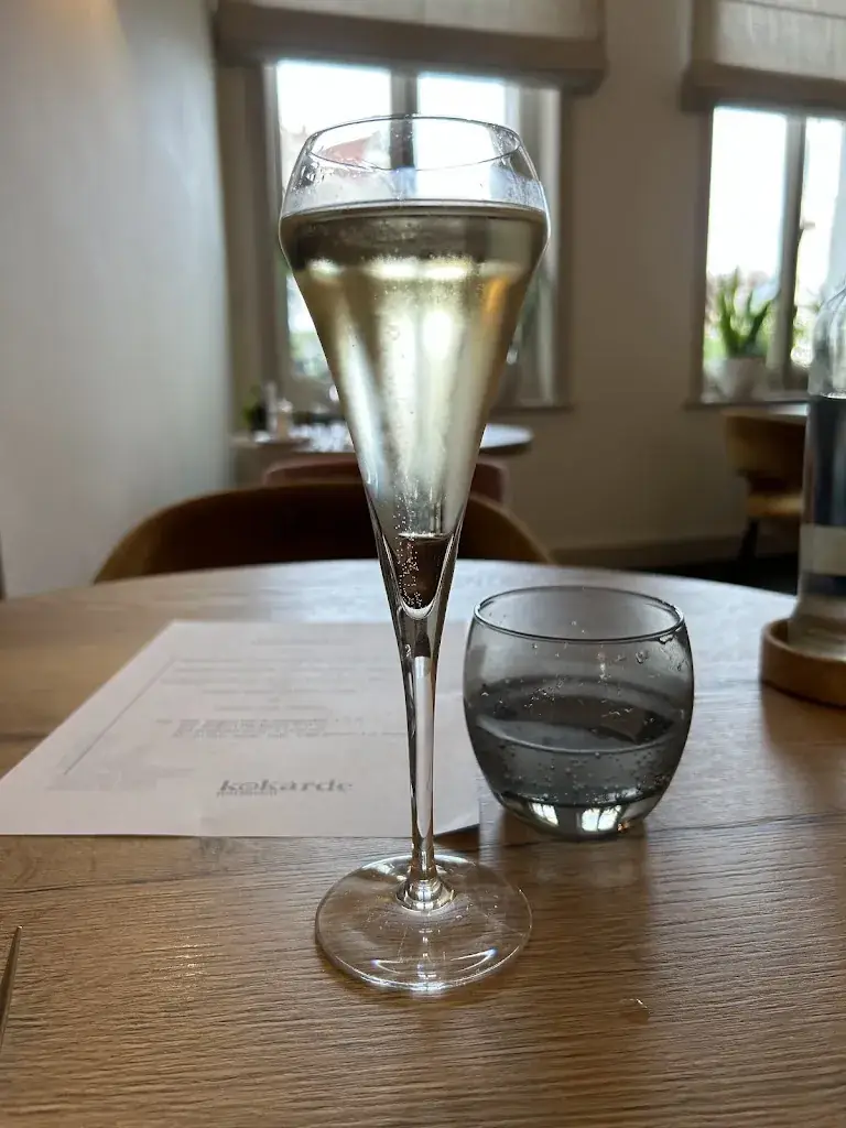 Hans Lind_Kokarde_Dendermonde_review