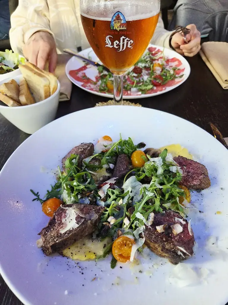 Aux Caves D'artois_Panne_slider_image_3