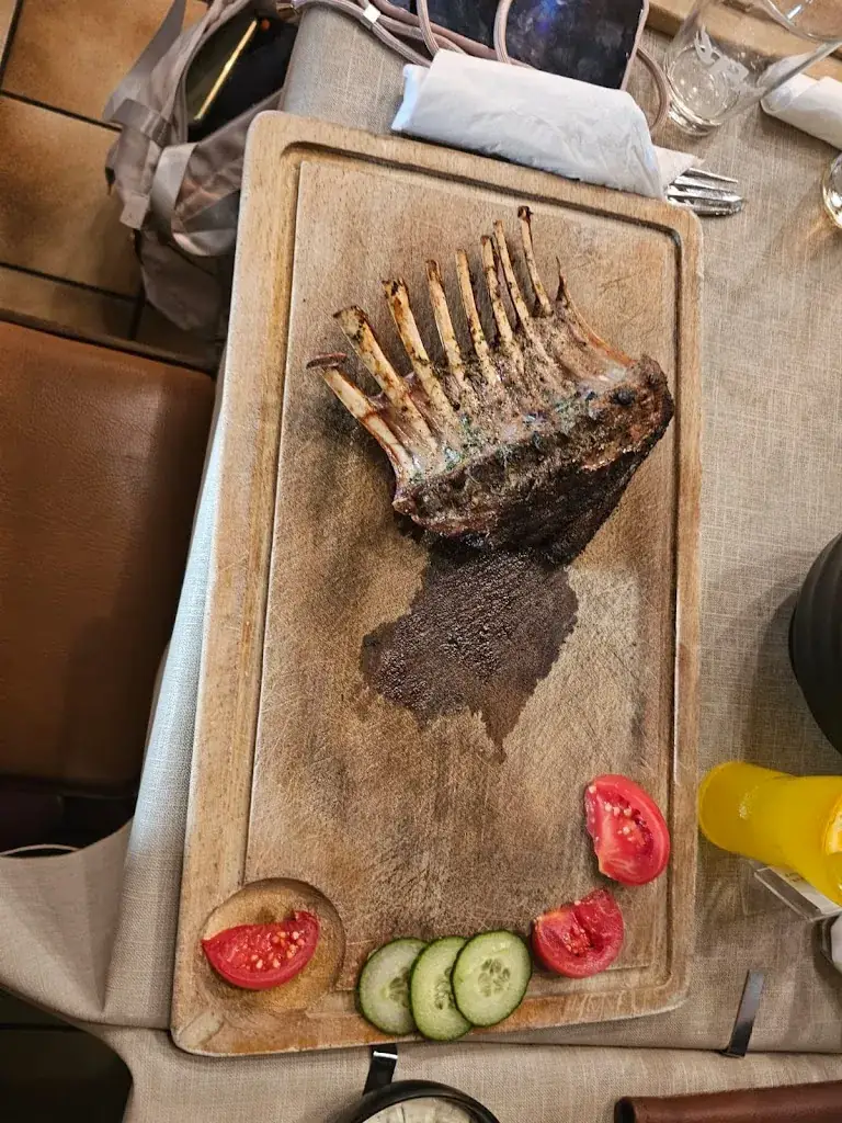 sam kingori_Moeder Lambik_Panne_review