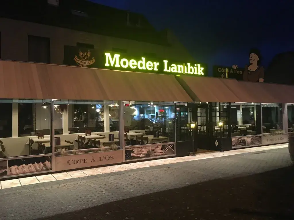 Moeder Lambik restaurant in Panne
