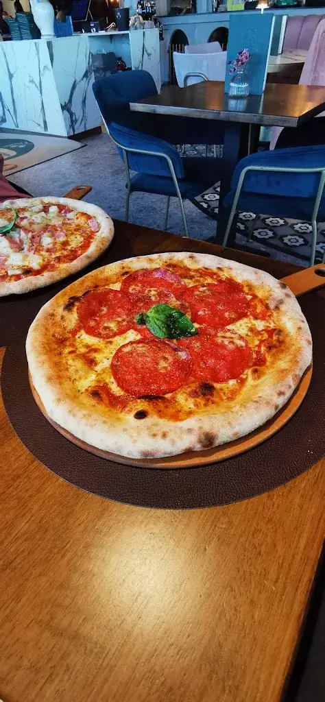 Rhys Jones_Colosseo_Panne_review