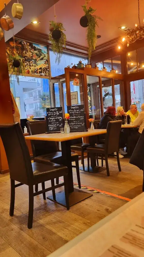 Dimitri Storme_Marieke_Panne_review