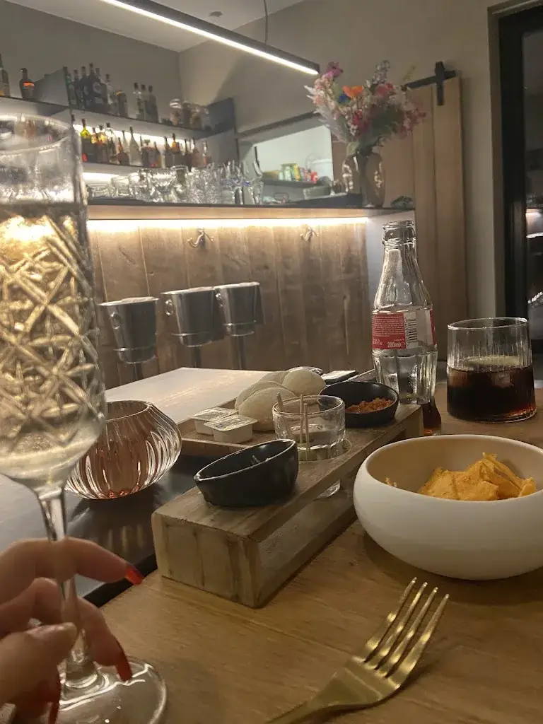 salwa Ahmed_La Tourelle - bistro & lounge_Deinze_review