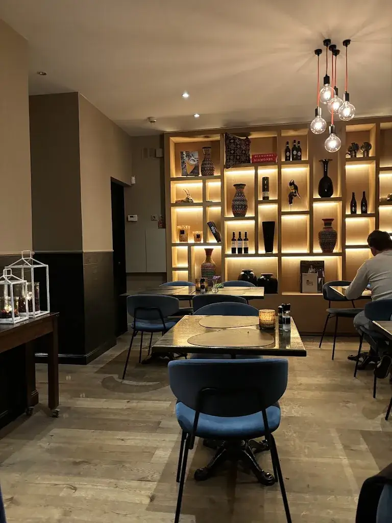 Ari Disa_t Koffieboontje_Aalter_review