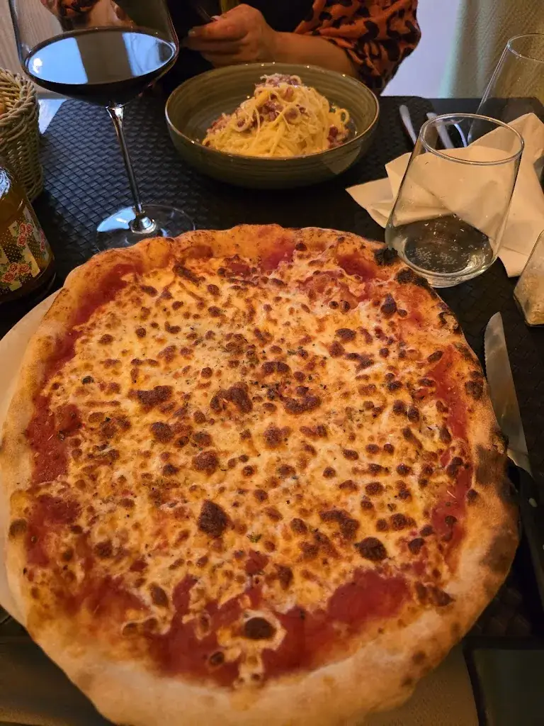 Rafael Fonseca_Pizzeria Napoli Antica_Machelen_review