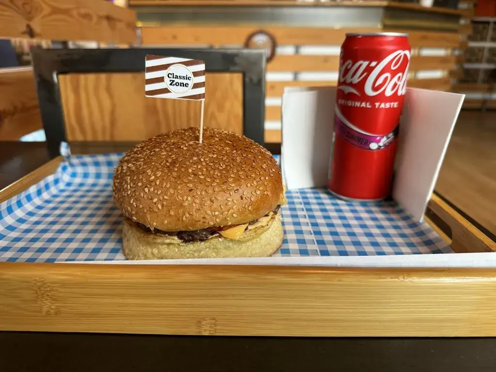 Marcell Felletar_Burger Zone_Machelen_review