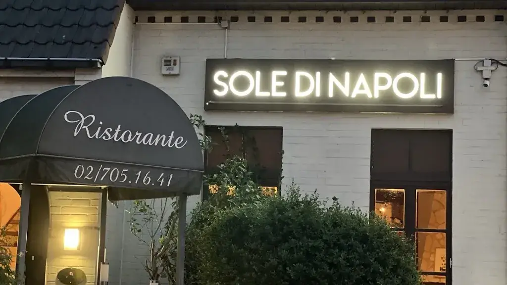 Sole di Napoli_Bruxelles_slider_image_1