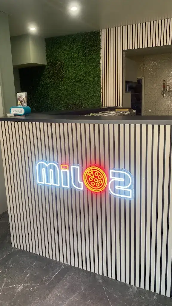 Milo 2_Dessel_slider_image_1