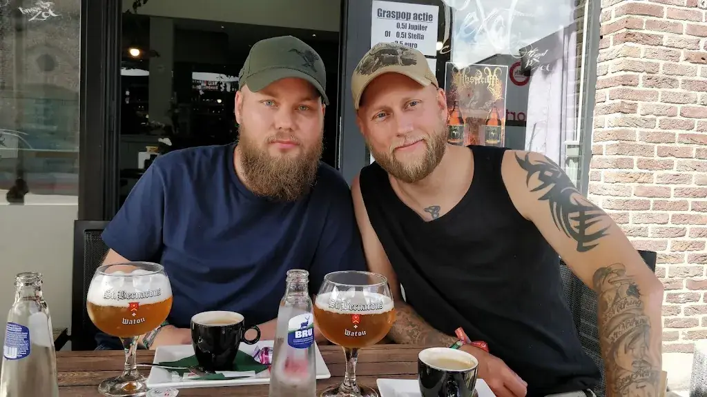 Patrik Fred_Café PleXat_Dessel_review