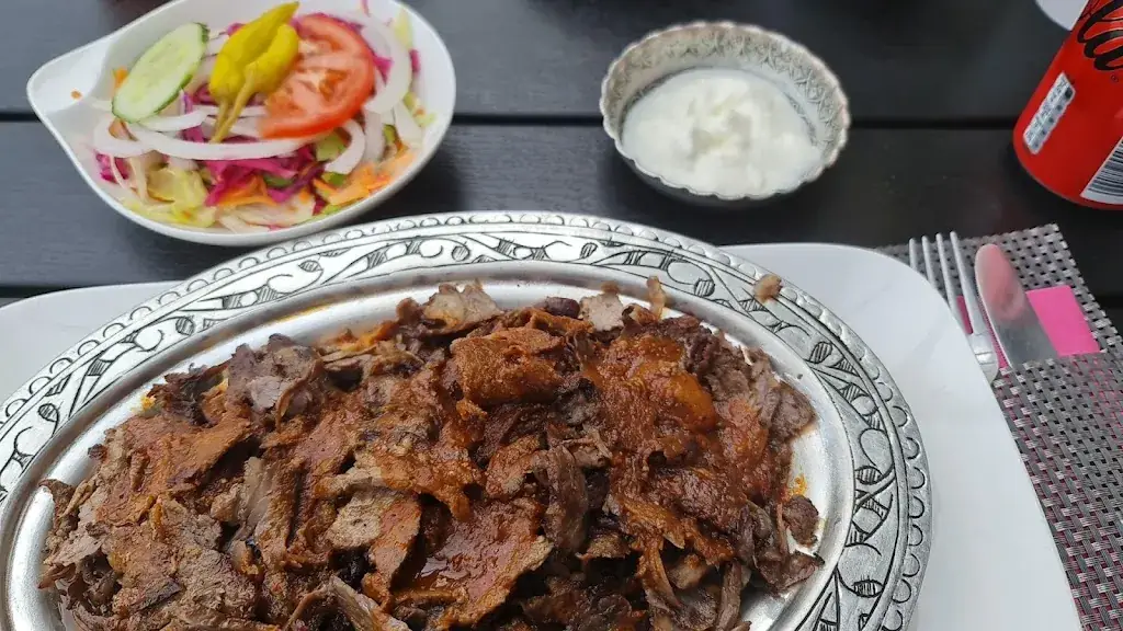 Michel Montaigne_Yilmaz Eethuis_Diepenbeek_avis