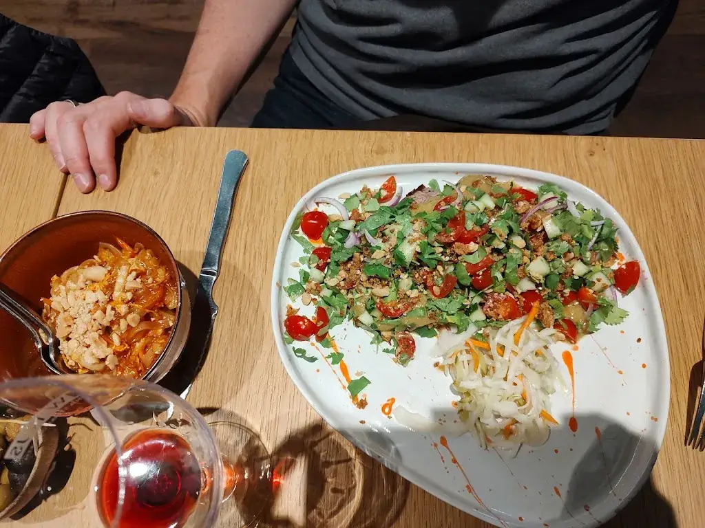 Irina Sonich_Restaurant Commerce 82_Diksmuide_reseña