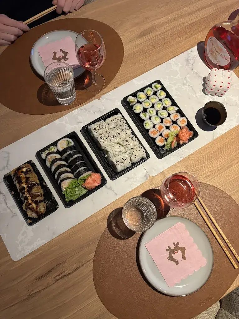 Lo Dene_Sushi Momotaro_Aalter_review