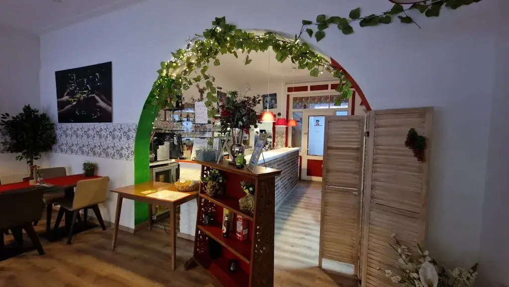 Pizzeria Roma uno Eel_Diksmuide_slider_image_3