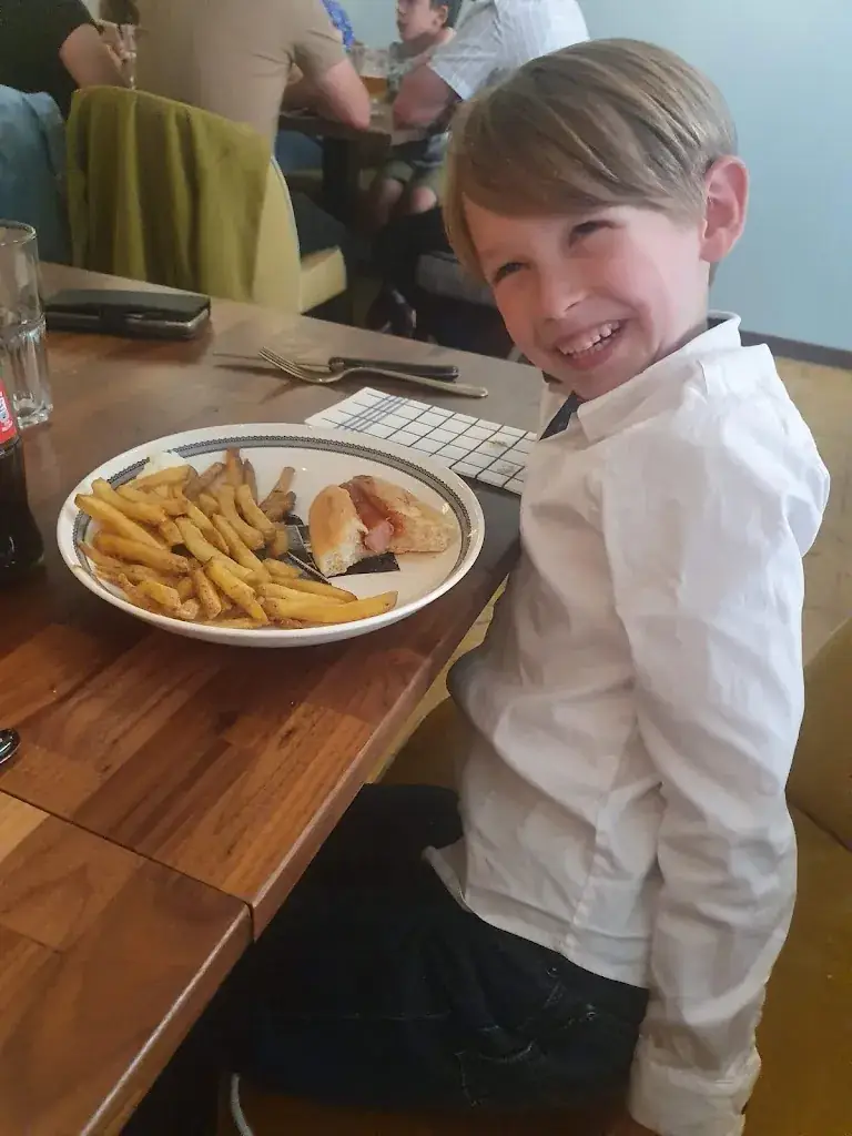 Julie Godfrey_Johnny Flamingo_Diest_Bewertung