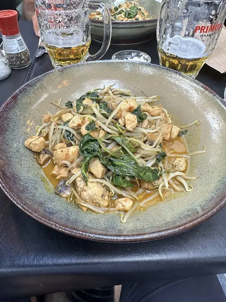 Rob M_Nicky's, Café_Diest_review