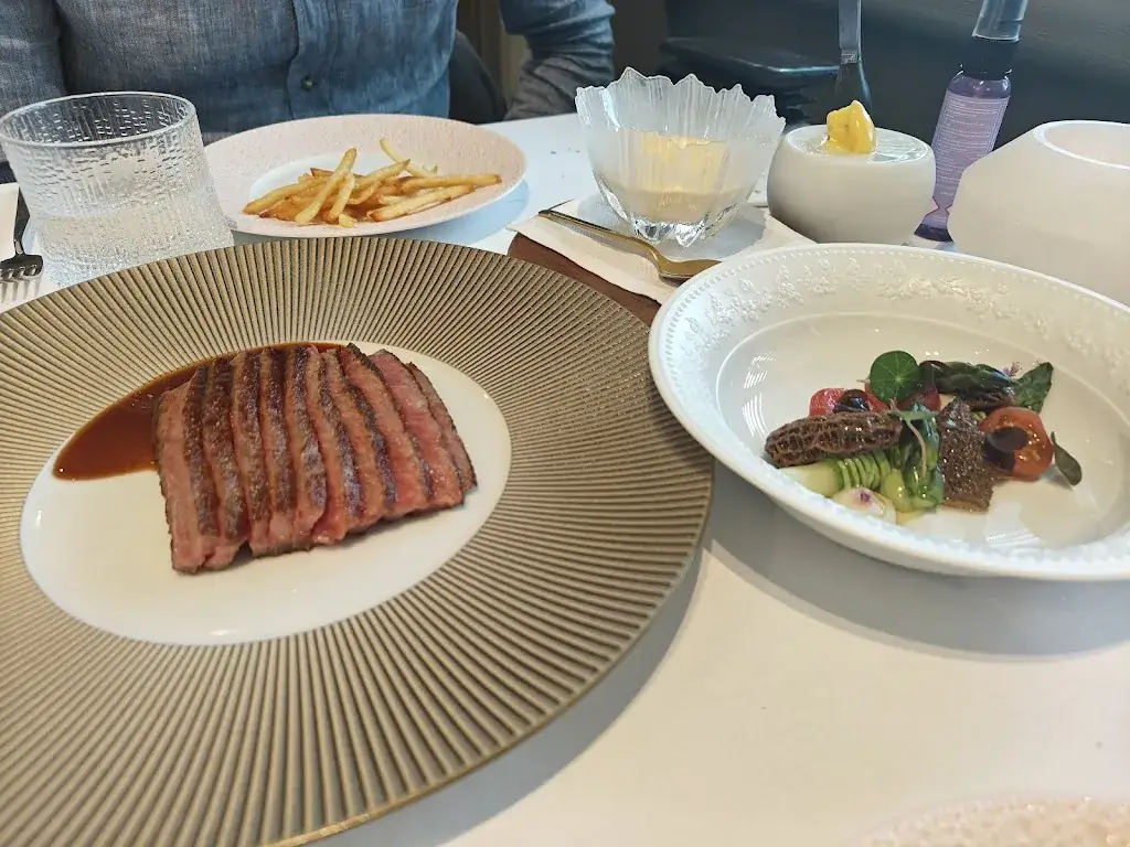 Kim Koh_Restaurant Nuance_Duffel_review