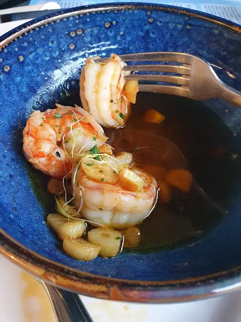 Puji Sri Ningsih_Delicia by Elisabete_Duffel_review