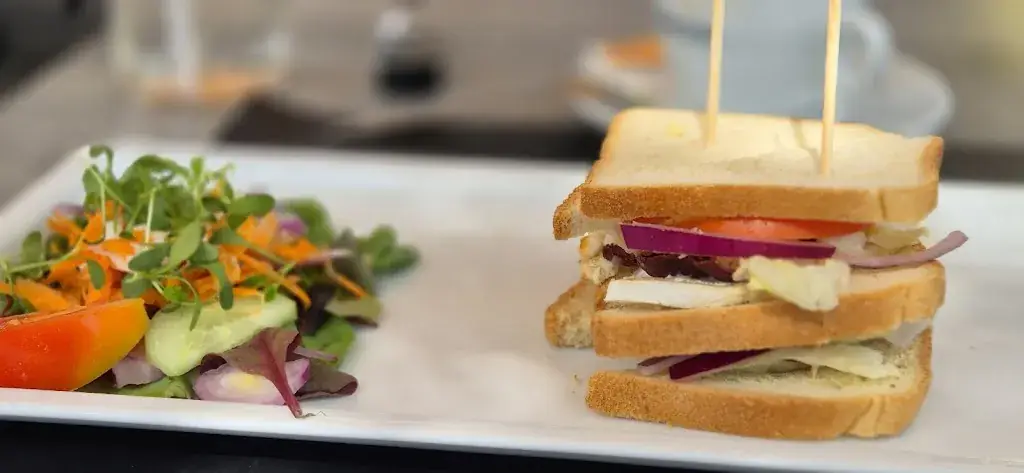 Kiliaan_Duffel_slider_image_2