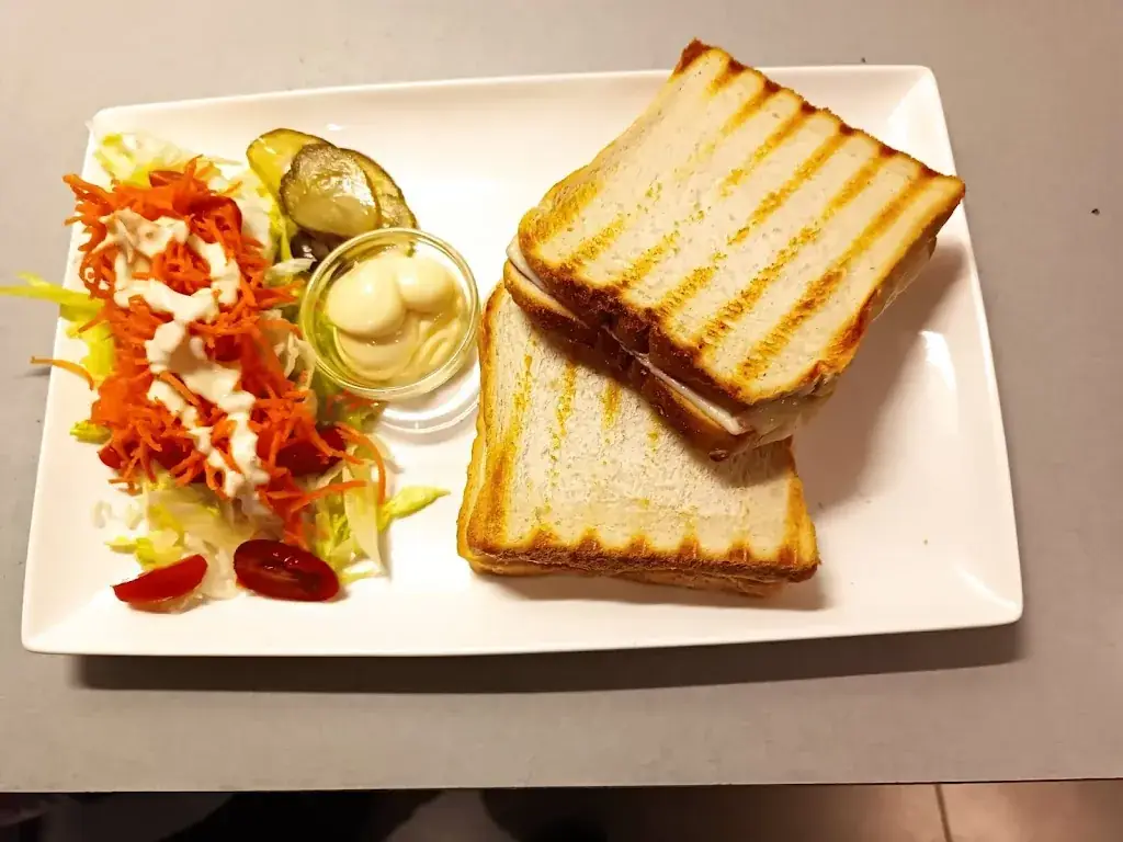 Eet en praatcafé Den Oost_Duffel_slider_image_2