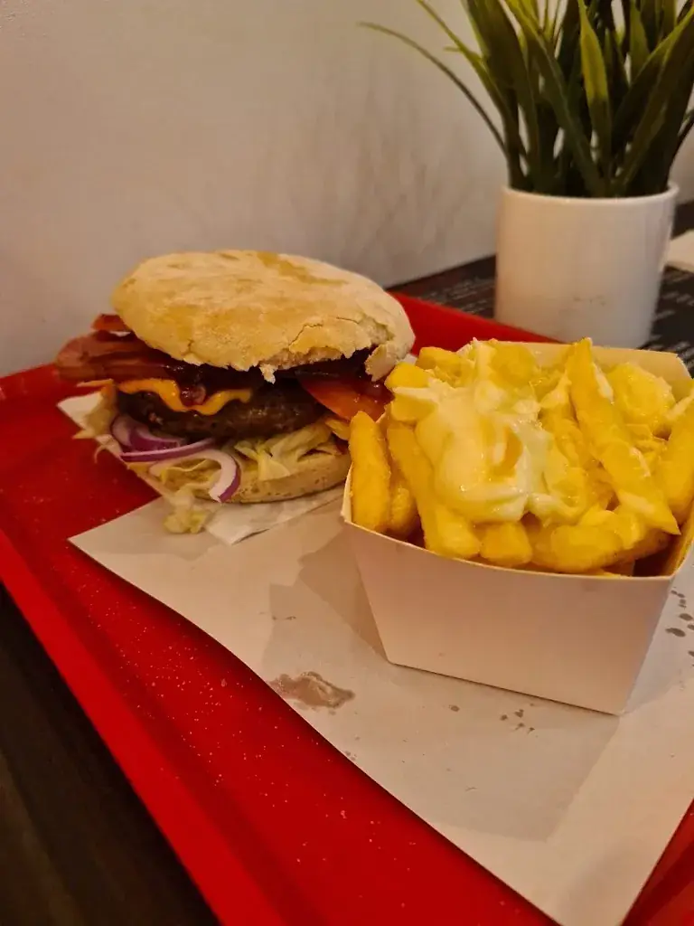 Tessa Verheyden_Frituur 't lekker bouletje_Duffel_review