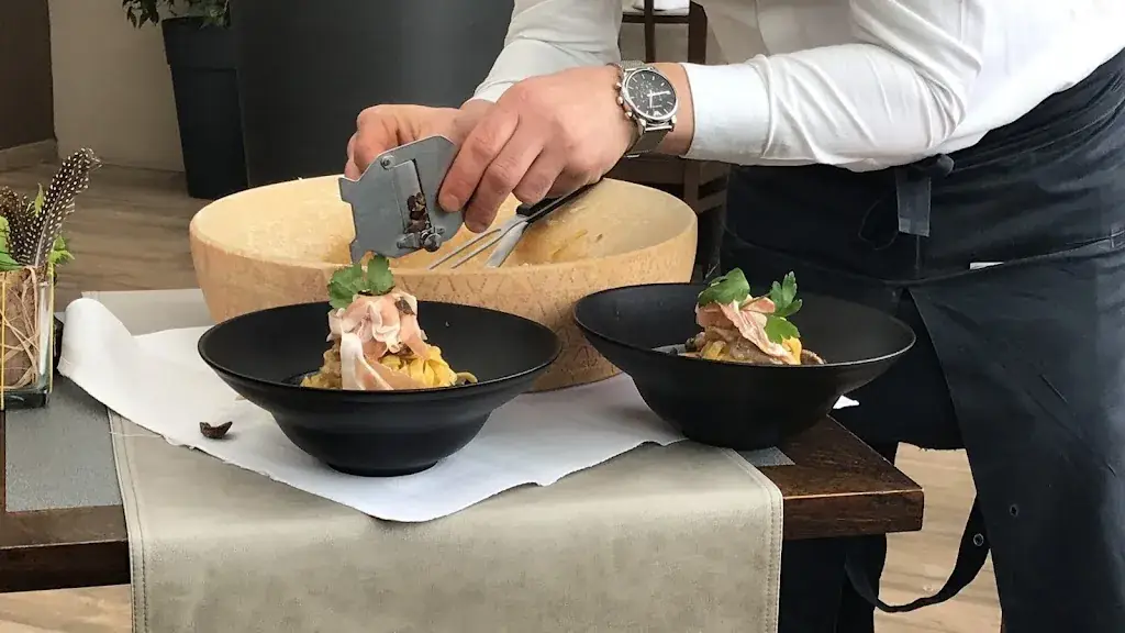 Stefanie Adams_L'Appuntamento_Dilbeek_review