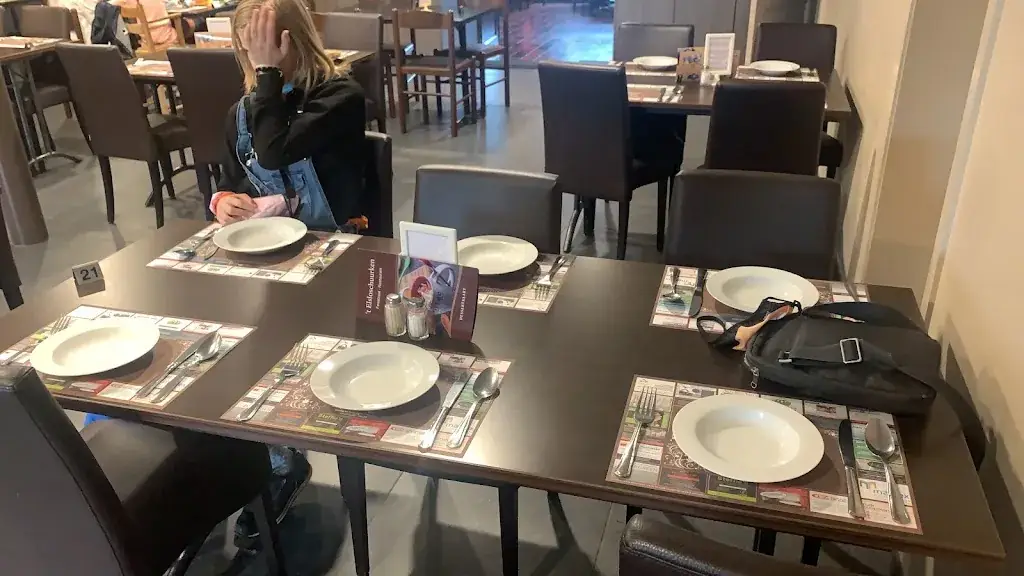 Ron Belgium_'t Elsloschuurke_Evergem_review