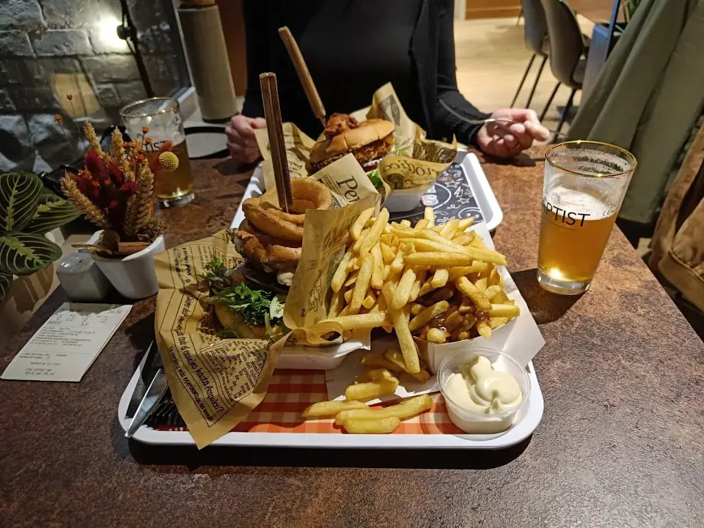 Jolien Ryckaert_Contrast_Evergem_review