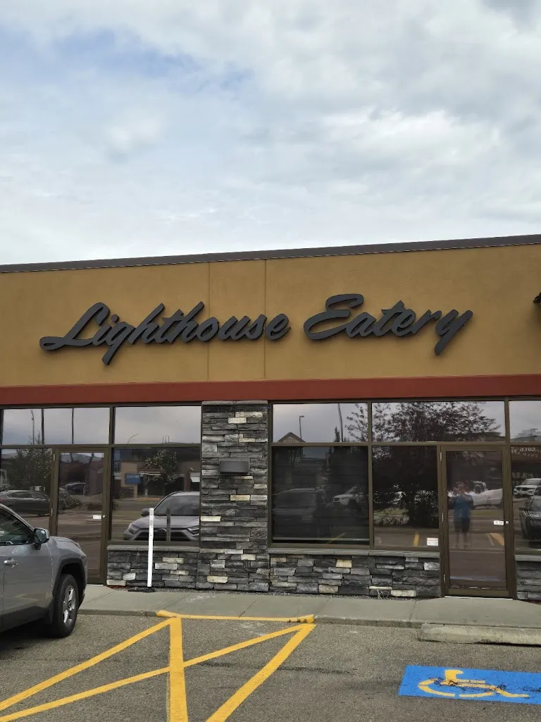 Lighthouse Community Eatery restaurante en Sylvan Lake