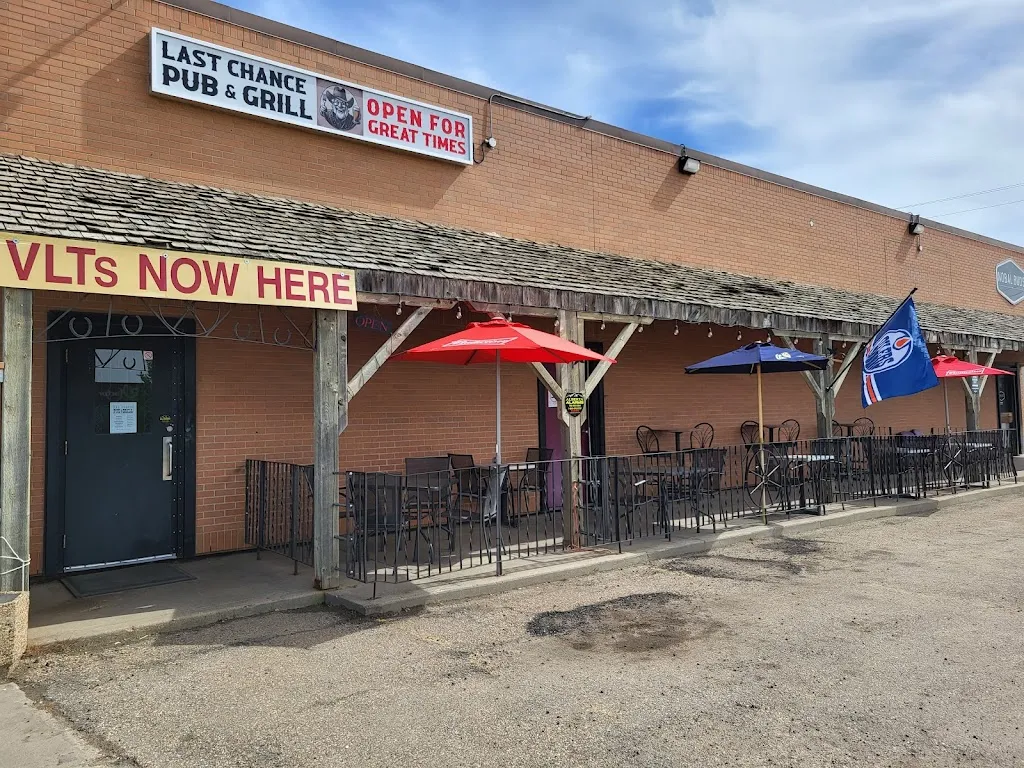 Last Chance Pub and Grill restaurante en Tofield
