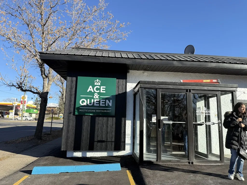 Ace & Queen Multicuisine Restuarant restaurante en Three Hills