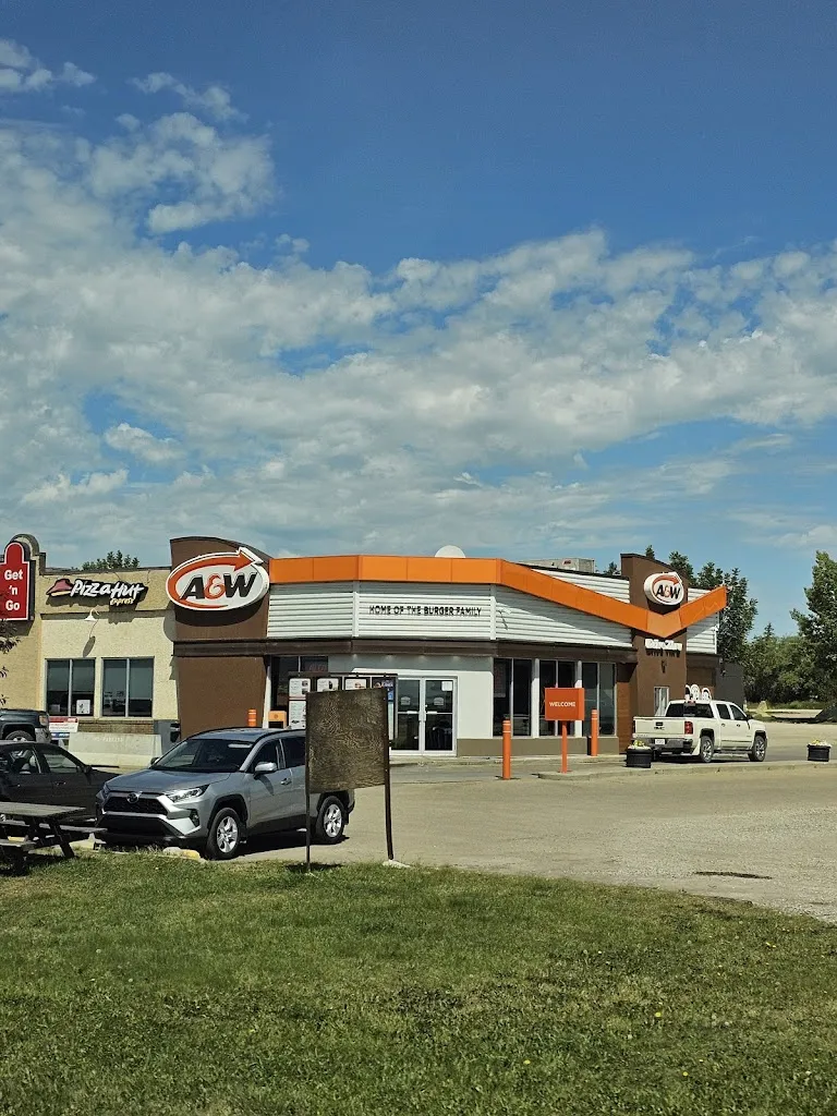 A&W Canada_Three Hills_slider_imagen_1