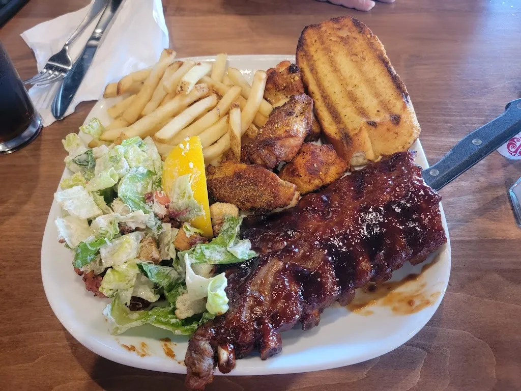 Boston Pizza_Wetaskiwin_slider_imagen_3