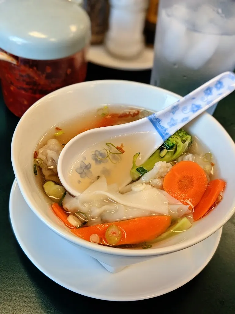 Menu_Linh's Kitchen_Whitecourt_image_old_3