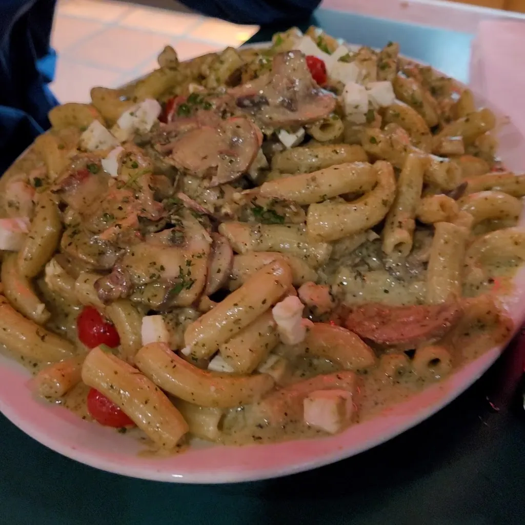 Anton's Pasta Bar_Burnaby_slider_imagen_2