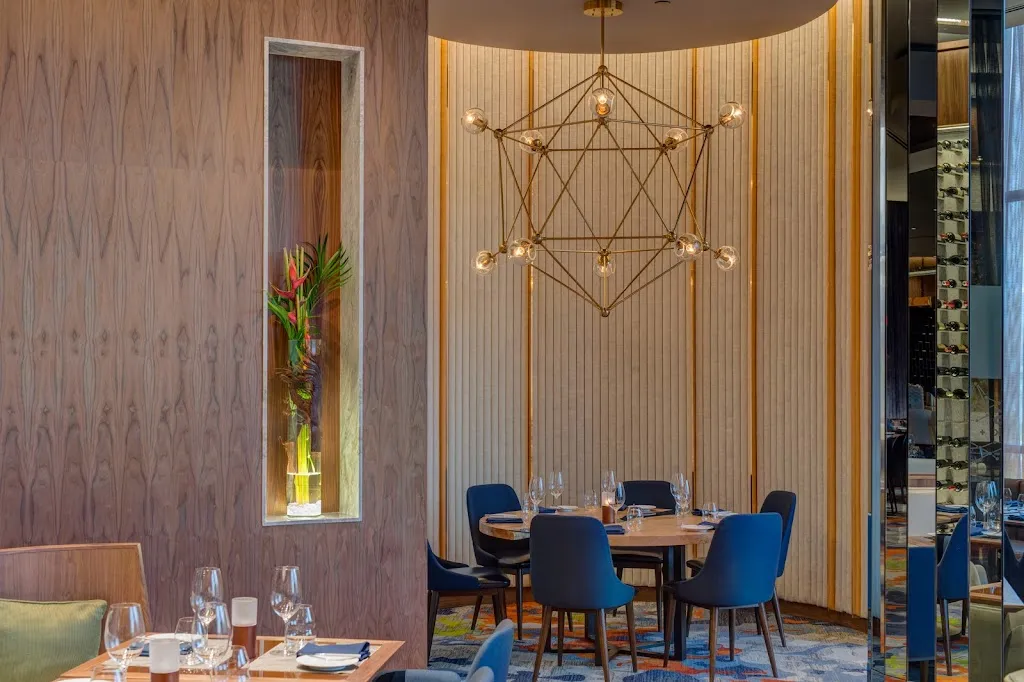 Atlas Steak + Fish restaurante en Burnaby