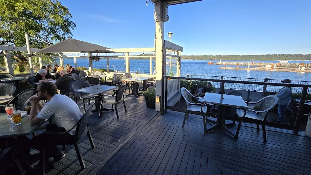 Quay West Kitchen & Catering Ltd restaurante en Campbell River