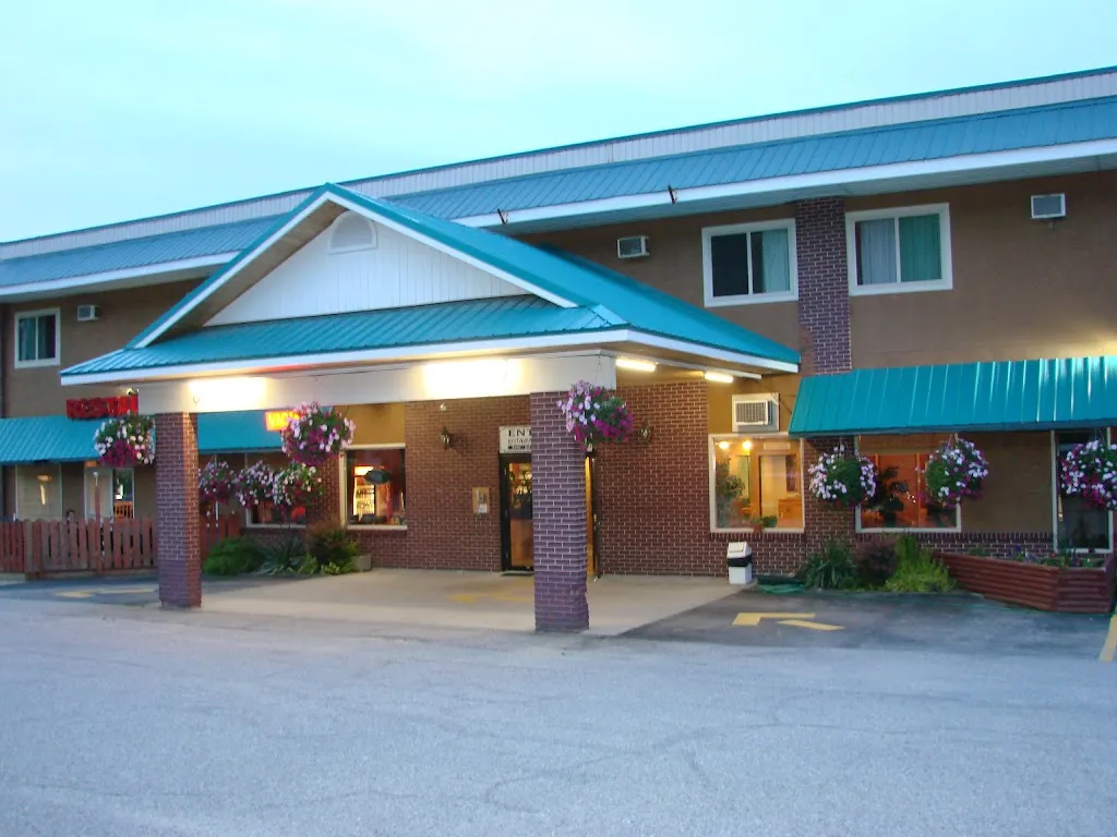 Monte Carlo Grill & Pizza restaurante en Castlegar