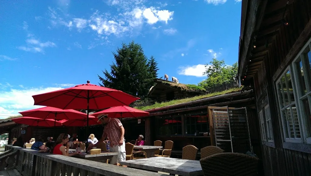 Old Country Market Café restaurante en Coombs