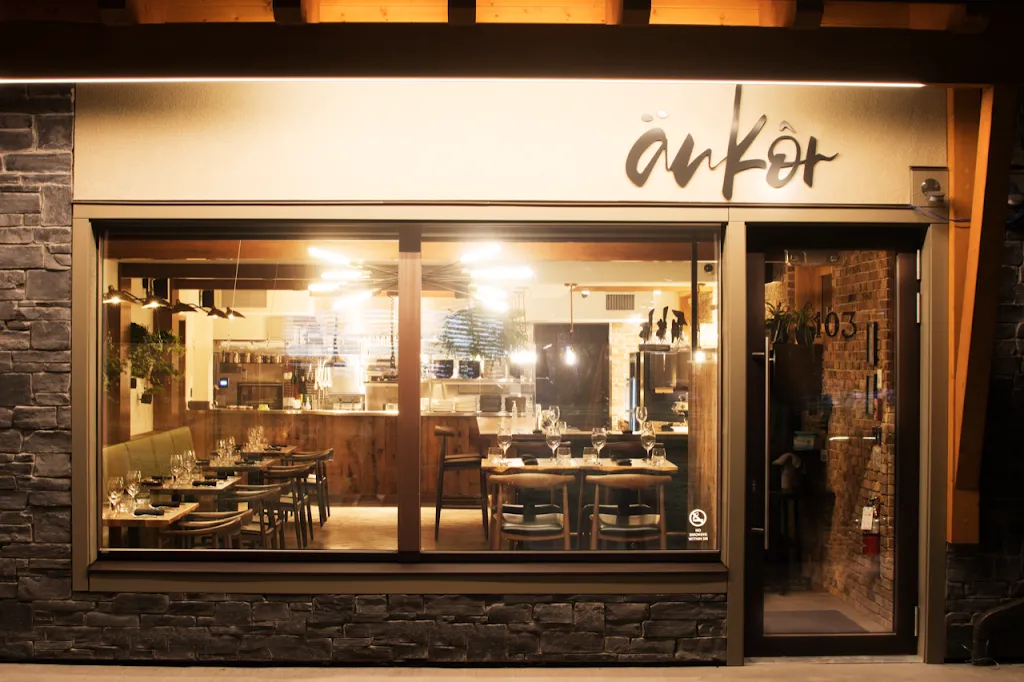 ankor restaurant restaurante en Canmore
