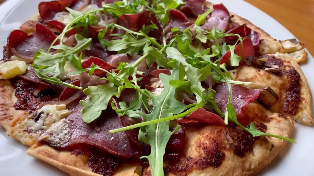 Rocky Mountain Flatbread Co._Canmore_slider_bild_2