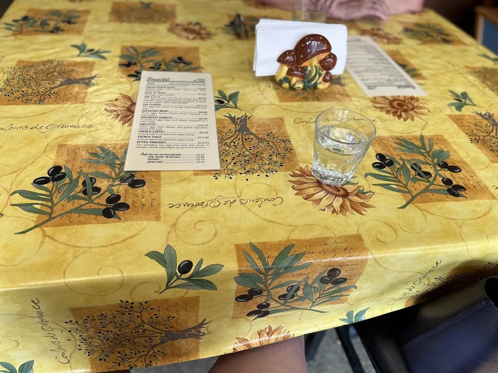 Menu_Retro Cafe_Creston_image_old_3