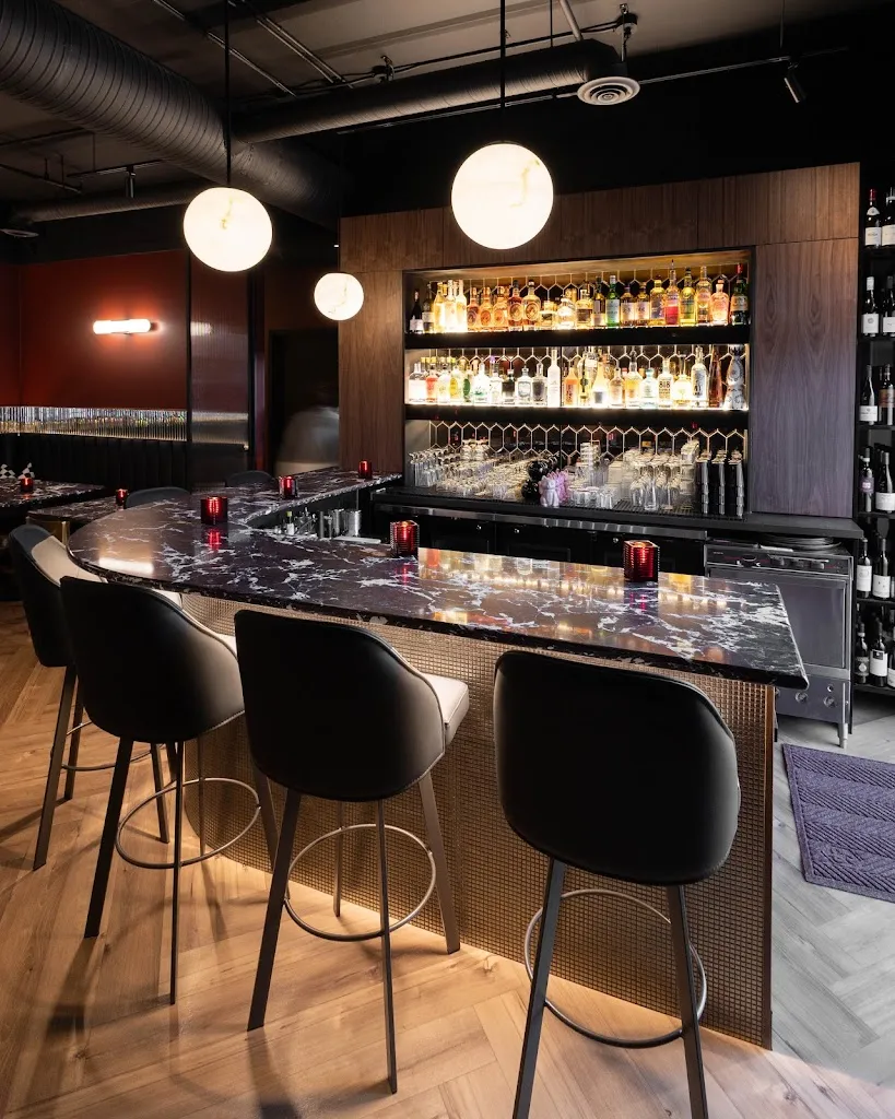 4296 restaurante en Canmore