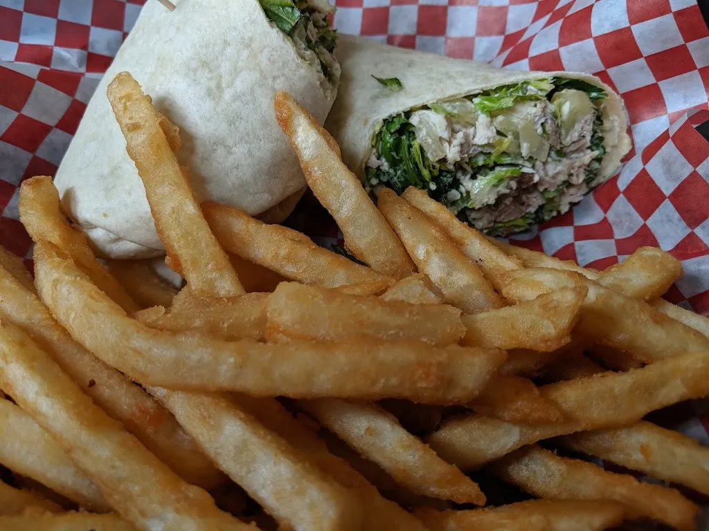 Justin_Sixth & Railway Grill / Bar_Duck Lake_review