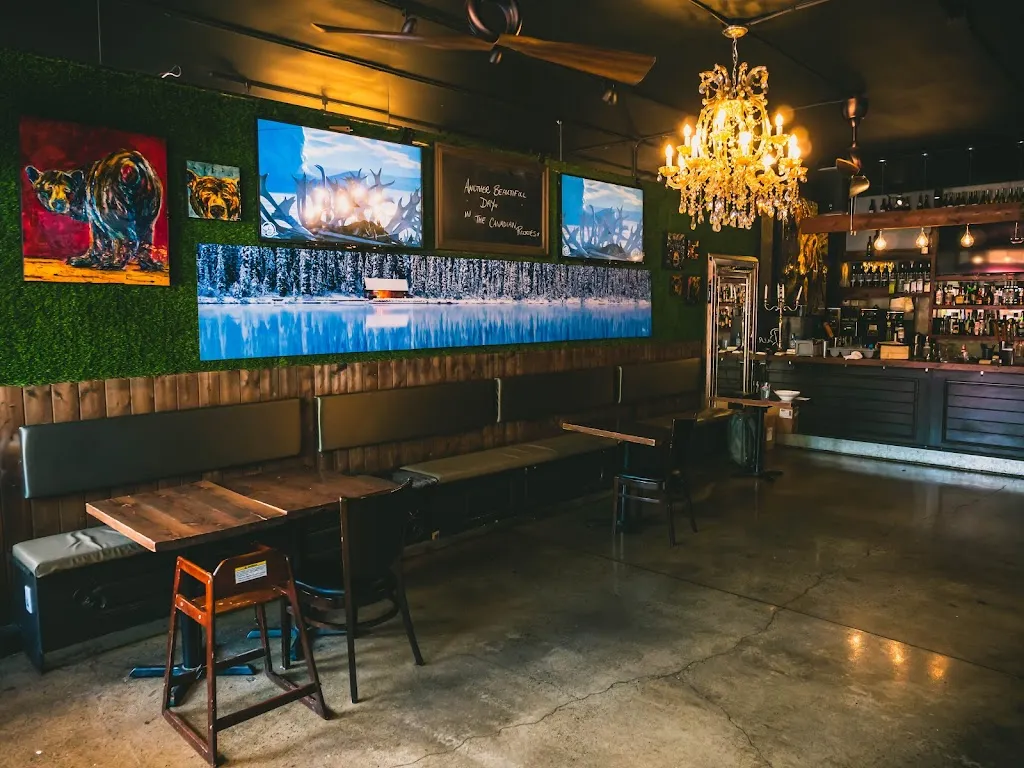 Graze Food & Drink restaurante en Canmore