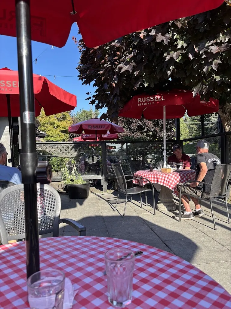 Deez Bar & Grill_Fairwinds_slider_imagen_1