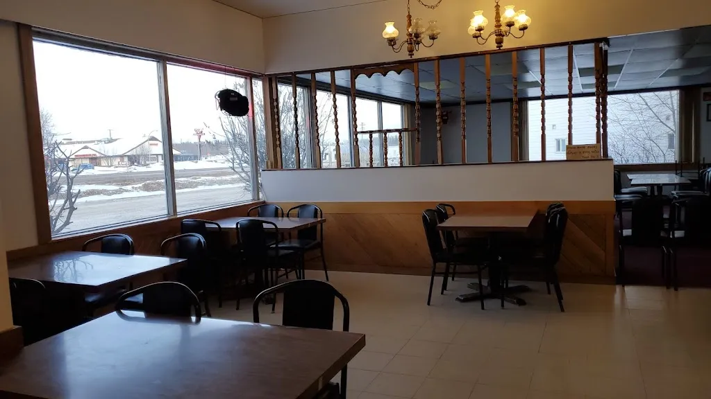 P&T Chinese Restaurant restaurante en Fort Nelson