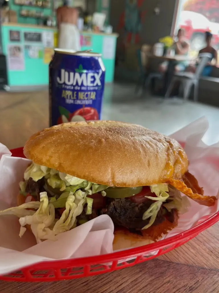 Salt & Swine_Gibsons_slider_imagen_2