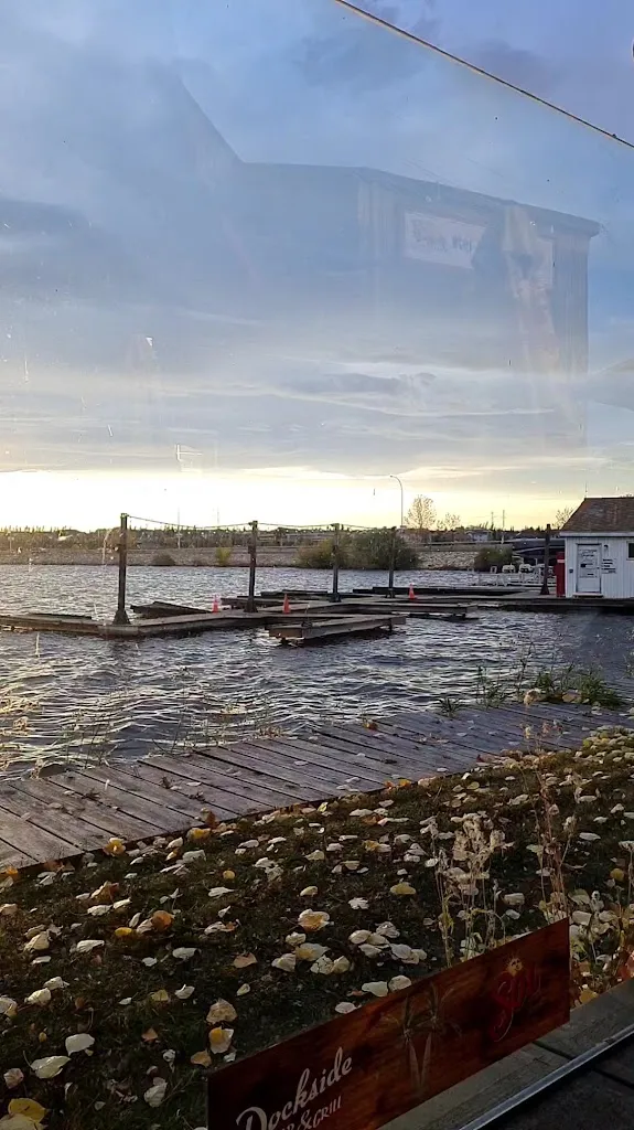 Laurie Loewen_Dockside Bar & Grill_Chestermere_review