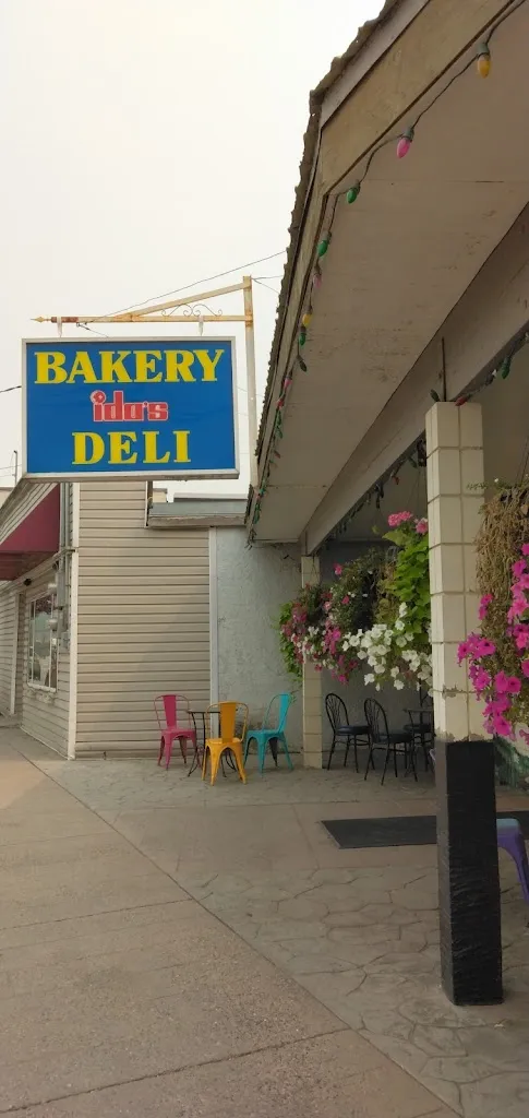 Ida's Bakery & Deli restaurante en Lumby