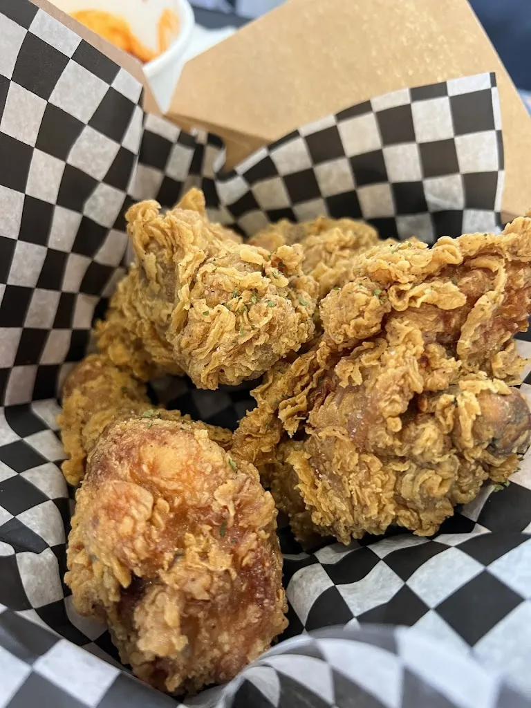 Master K Chicken_Chestermere_slider_imagen_2